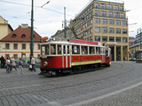 Tram 351